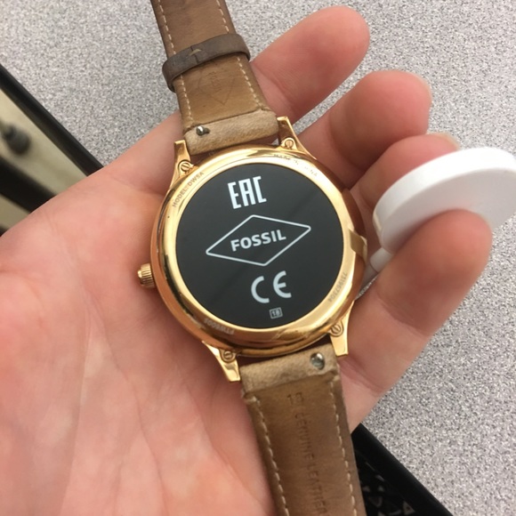 Fossil Smartwatch - Picture 3 of 3
